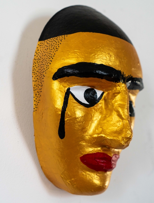 Degrade in Gold – from the series Black Tears