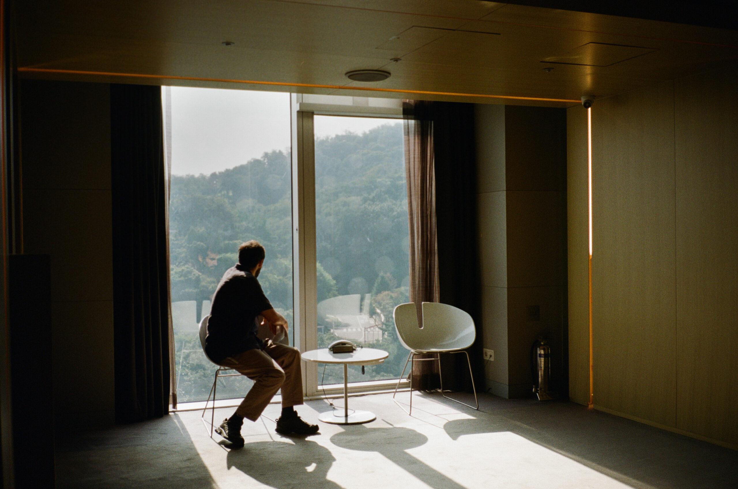 Hotel in Seoul – Self Portait 2